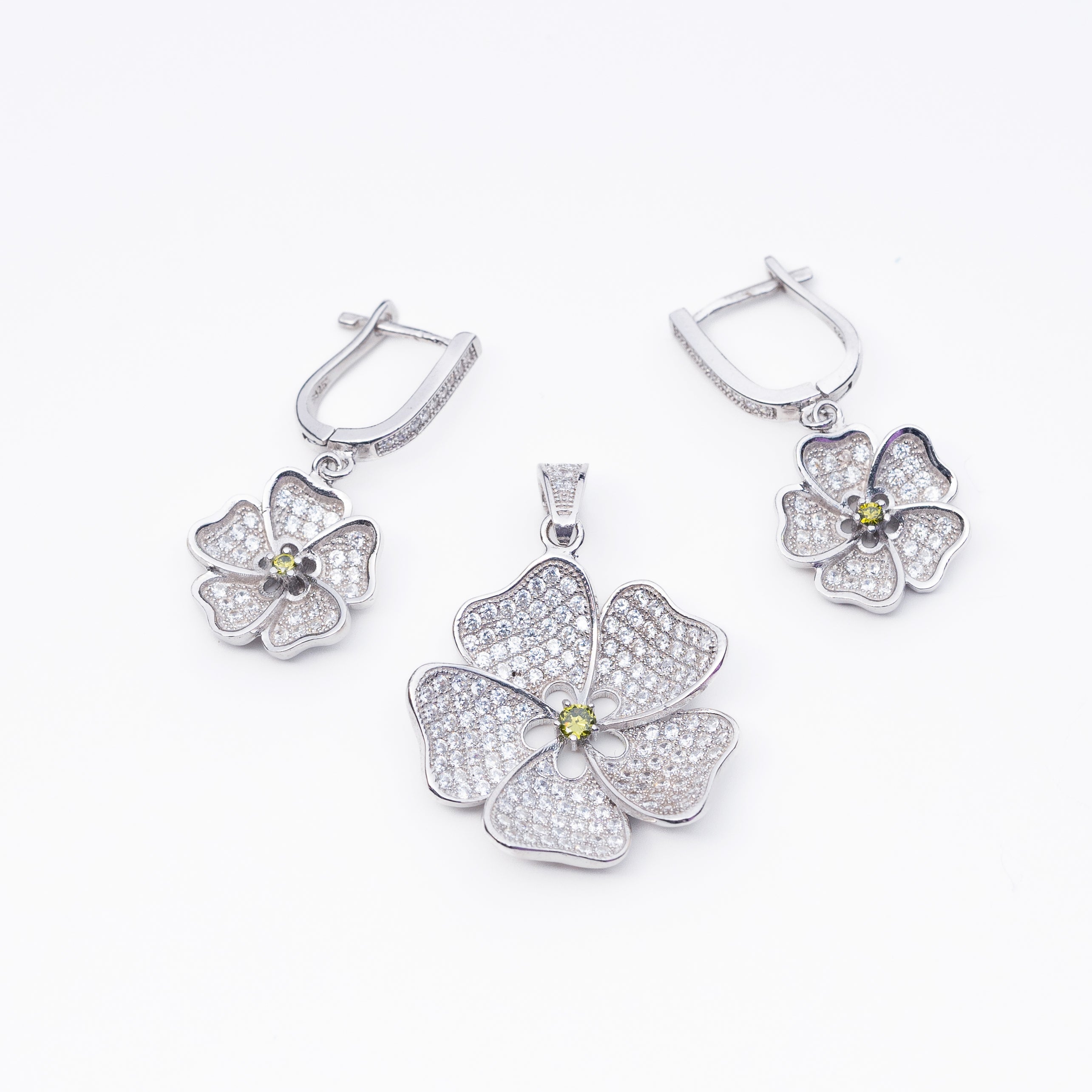 Studded Flower Pendant Set